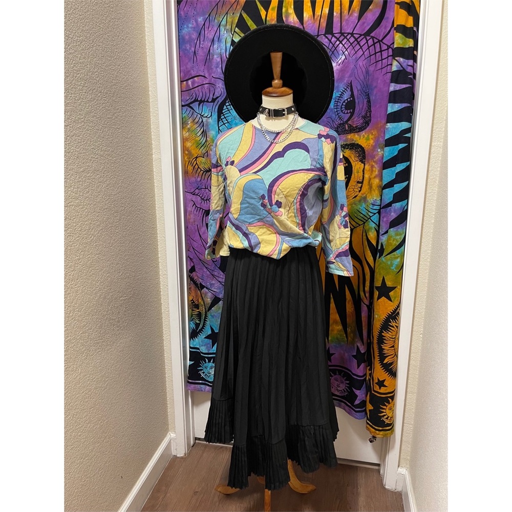 π Amazing pastel Vintage art sweater - Picture 10 of 11